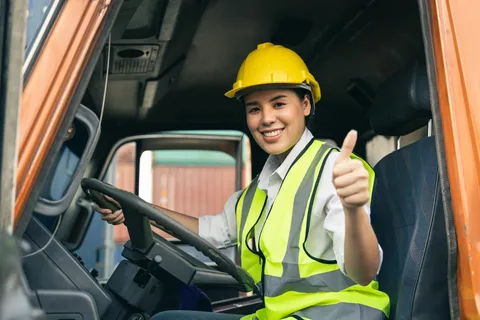 Truck Driver Jobs in Canada with Visa Sponsorship (2025/2026 )